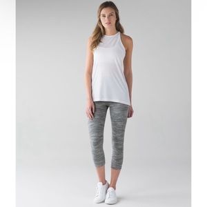 LULULEMON CROP LEGGINGS (6)